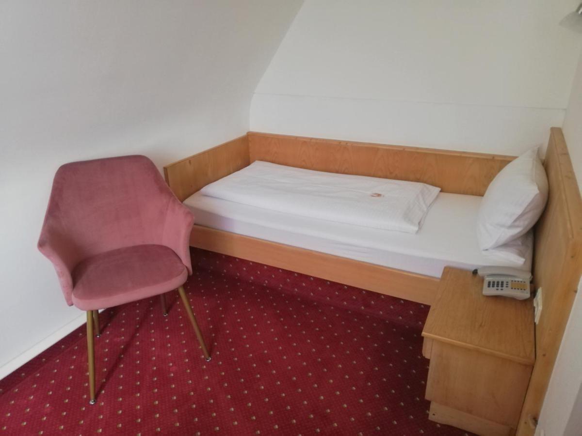 Landhotel Oelmuehle Mombris Экстерьер фото