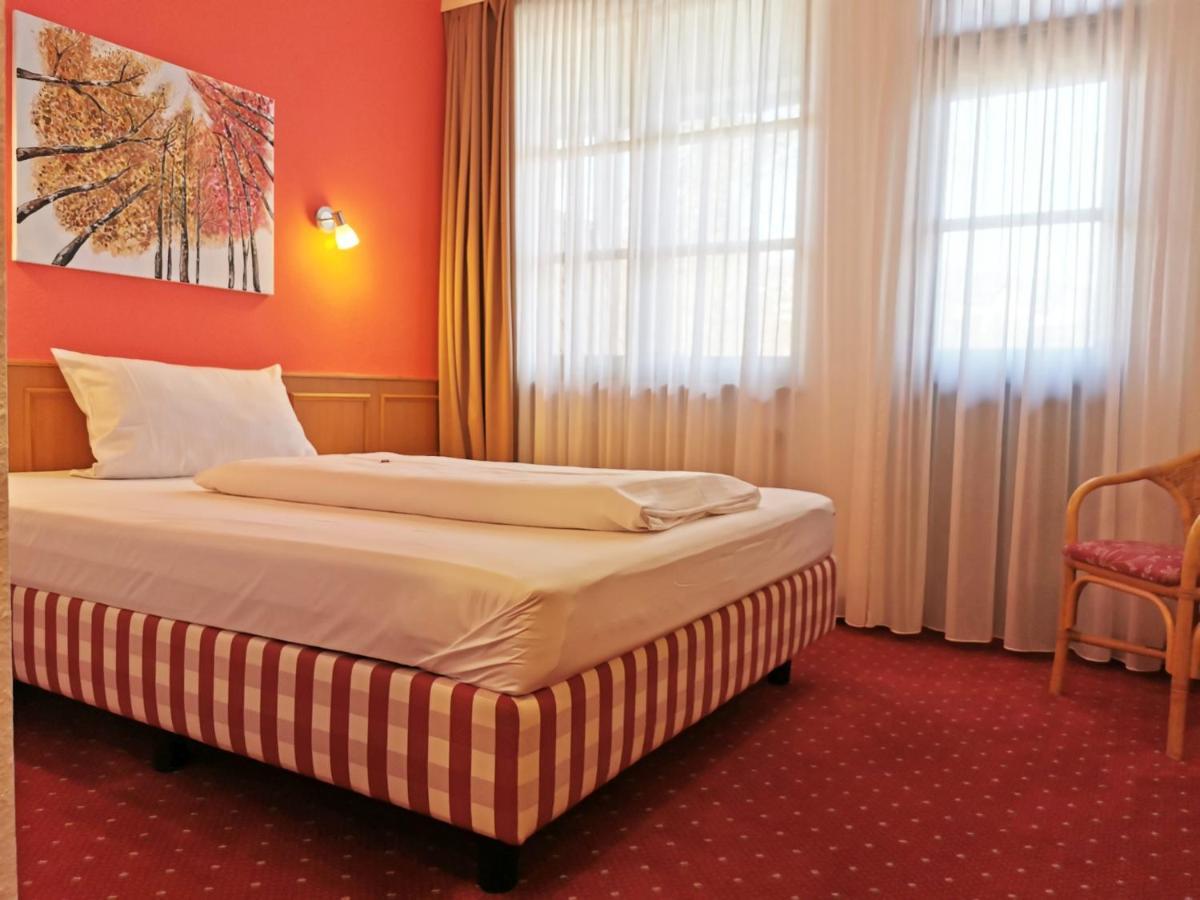 Landhotel Oelmuehle Mombris Экстерьер фото