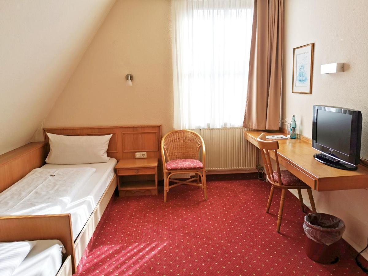 Landhotel Oelmuehle Mombris Экстерьер фото