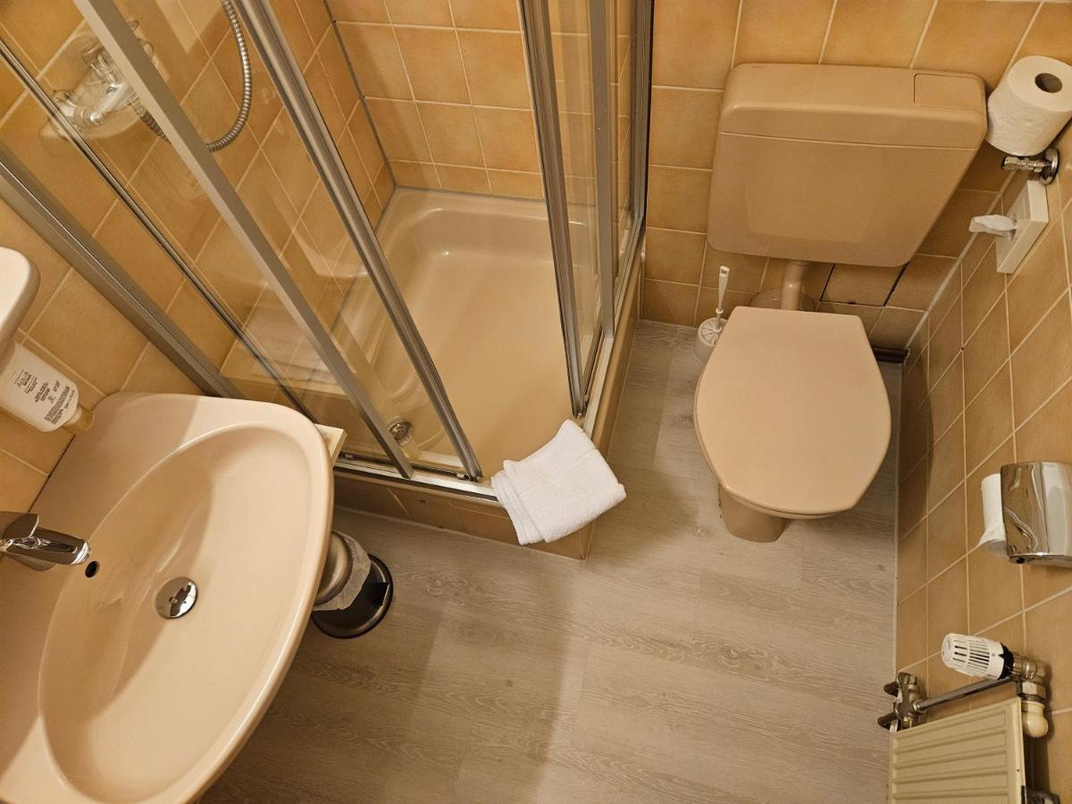 Landhotel Oelmuehle Mombris Экстерьер фото