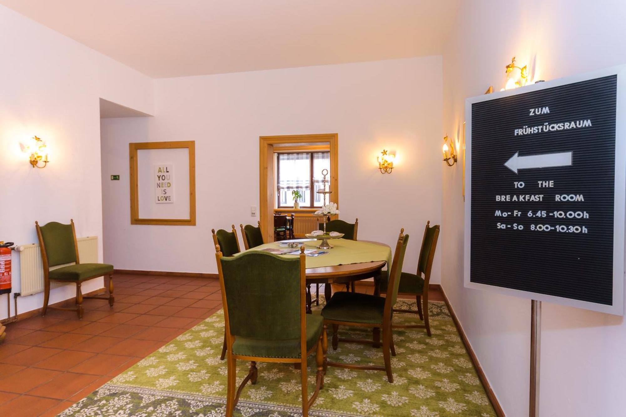 Landhotel Oelmuehle Mombris Экстерьер фото
